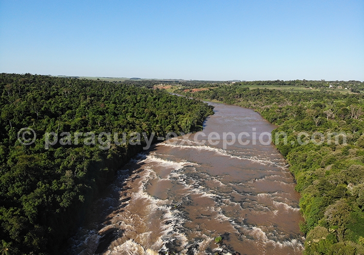 Chutes del Monday, Paraná, Paraguay Chutes del Monday, Paraná, Paraguay