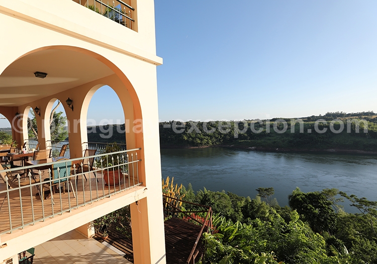 Quel hôtel choisi à Ciudad del Este, Paraguay : Hôtel Casa Blanca Quel hôtel choisi à Ciudad del Este, Paraguay : Hôtel Casa Blanca
