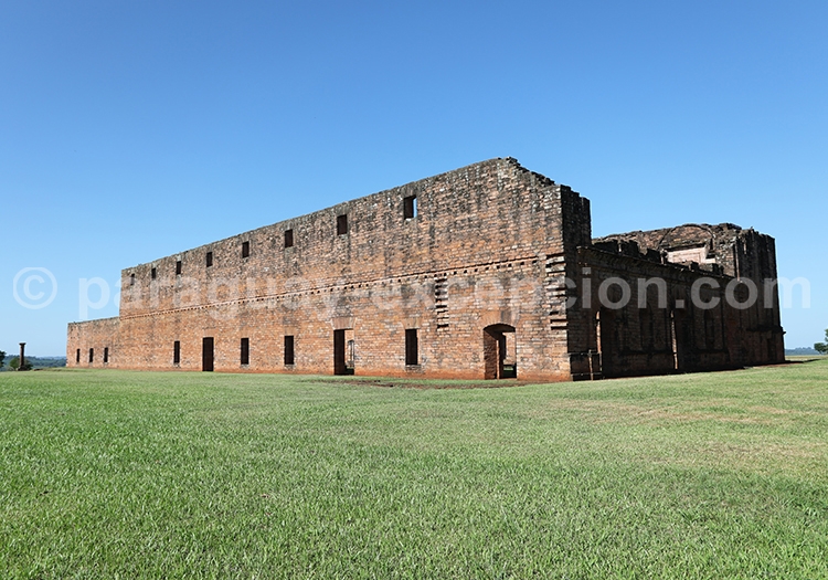 Découvrir une des plus belles missions jésuite du monde, Jesus de Tavarangue, Paraguay Découvrir une des plus belles missions jésuite du monde, Jesus de Tavarangue, Paraguay
