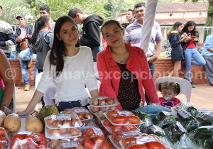 Vendeuses de fruits et légumes, Encarnación Vendeuses de fruits et légumes, Encarnación