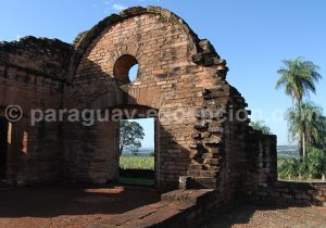 Visite des ruines jésuites, Jesús de Tavarangüé