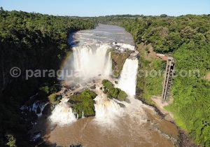 Vue aérienne du Saut du Monday