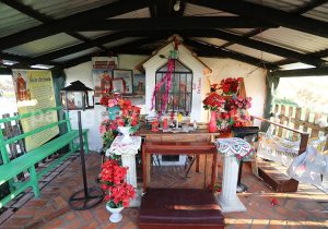 Autel dédié au Saint Expedito