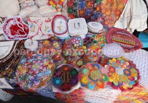 Stand de dentelle traditionnelle Ñanduti Stand de dentelle traditionnelle Ñanduti