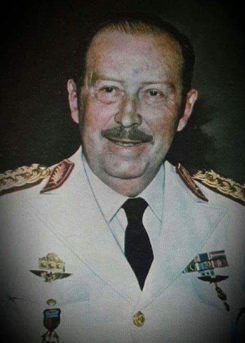 8 Alfredo Stroessner 1
