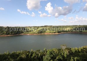 Fleuve Paraná, Paraguay
