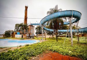 Piscine abandonnée à Conception