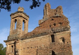 Zoom sur l'église San Carlos Borromeo