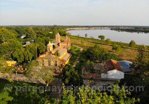 Église San Carlos Borromeo vue du ciel