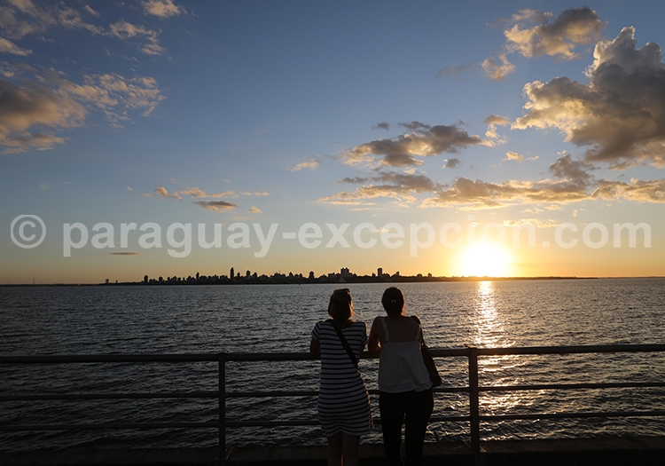Où se trouve Encarnación, Yvy, Paraguay
