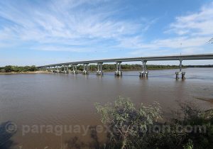Río Paraguay, Yvy