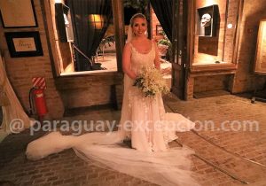 Rencontre avec une mariée à Ascensión Rencontre avec une mariée à Ascensión