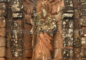 Statue religieuse, missions jésuites
