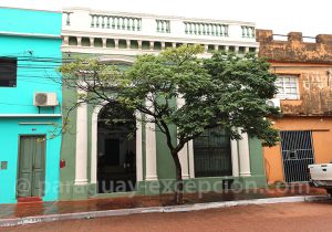 Edifices colorés de Concepción del Paraguay