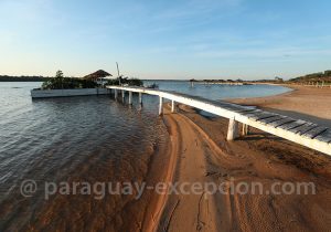 Réserve laguna Blanca près de Aguaray