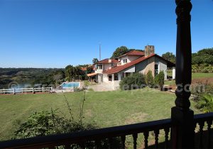 Jardins, Casa Blanca